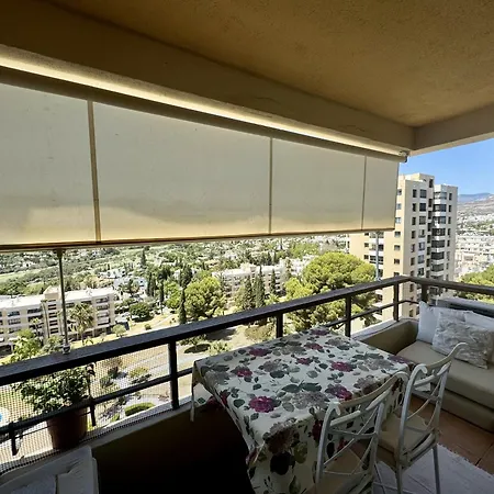 Aloha Neguri W Pool By Homing Apartment *